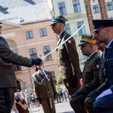 Promocja oficerska na Rynku Staromiejskim