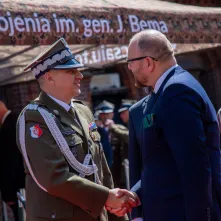 Promocja oficerska na Rynku Staromiejskim