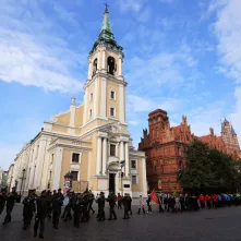 Uroczysta inauguracja roku akademickiego 2025/2026 - złożenie kwiatów