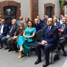 80-lecie Zespołu Szkół Inżynierii Środowiska w Toruniu, wręczenie Medalu "Za Zasługi dla Miasta Torunia"