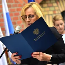 80-lecie Zespołu Szkół Inżynierii Środowiska w Toruniu, wręczenie Medalu "Za Zasługi dla Miasta Torunia"