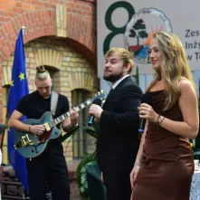 80-lecie Zespołu Szkół Inżynierii Środowiska w Toruniu, wręczenie Medalu "Za Zasługi dla Miasta Torunia"