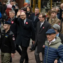 Uroczystości na Rynku Staromiejskim z okazji 107. rocznicy odzyskania niepodległości