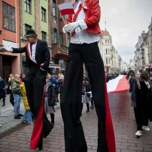 Uroczystości na Rynku Staromiejskim z okazji 107. rocznicy odzyskania niepodległości