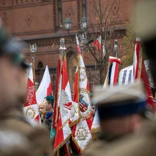 Uroczystości na Rynku Staromiejskim z okazji 107. rocznicy odzyskania niepodległości
