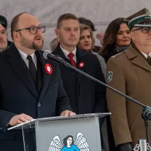 Uroczystości na Rynku Staromiejskim z okazji 107. rocznicy odzyskania niepodległości