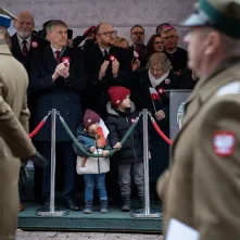 Uroczystości na Rynku Staromiejskim z okazji 107. rocznicy odzyskania niepodległości
