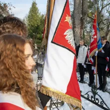 Prezydent Miasta Torunia Paweł Gulewski i Przewodniczący Rady Miasta Torunia Łukasz Walkusz uczcili pamięć Honorowych Obywateli Miasta Torunia składając wiązanki kwiatów na grobach Wandy Szuman i o. Władysława Wołoszyna.