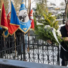 Prezydent Miasta Torunia Paweł Gulewski i Przewodniczący Rady Miasta Torunia Łukasz Walkusz uczcili pamięć Honorowych Obywateli Miasta Torunia składając wiązanki kwiatów na grobach Wandy Szuman i o. Władysława Wołoszyna.