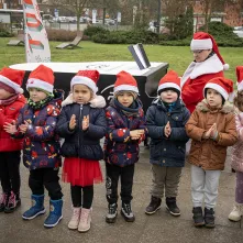 Zimowy Song przy fortepianie plenerowym