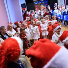 Dziewiątka czytała z Mikołajem, 8.12.2025