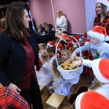 Dziewiątka czytała z Mikołajem, 8.12.2025