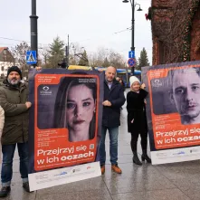 Toruń realizuje kampanię „Przejrzyj się w ich oczach”