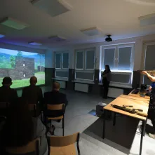 W Zespole Szkół Inżynierii Środowiska otwarto trzecią wirtualną strzelnicę. To kolejny krok miasta w rozwijaniu nowoczesnej edukacji obronnej i proobronnej młodzieży.