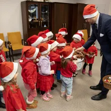 Przedszkolaki z PM1 z wizytą u prezydenta, 15.12.2025