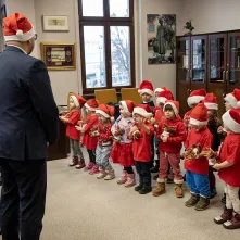 Przedszkolaki z PM1 z wizytą u prezydenta, 15.12.2025