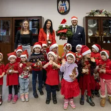 Przedszkolaki z PM1 z wizytą u prezydenta, 15.12.2025