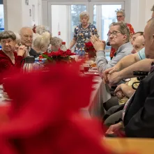 Z życzeniami dla mieszkańców i pracowników Domu Pomocy Społecznej w Toruniu