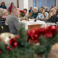 Z życzeniami dla mieszkańców i pracowników Domu Pomocy Społecznej w Toruniu