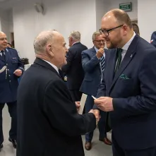 Z życzeniami spokojnej służby