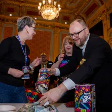 Toruń gra dziś z WOŚP - tradycyjna „Ściskawa” i wizyta w sztabach