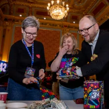 Toruń gra dziś z WOŚP - tradycyjna „Ściskawa” i wizyta w sztabach