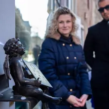 Aniołek prz ul. Szczytej 6 odsłonięty, 2.03.2026