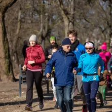 Międzypokoleniowy bieg w Parku Glazja