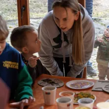 Leśne poszukiwanie pisanek na Barbarce