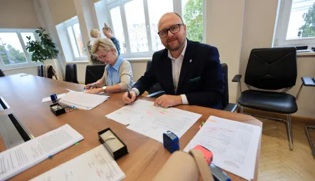 Podpisanie umowy na dofinansowanie do utworzenia Zakładu Aktywności Lokalnej w Toruniu