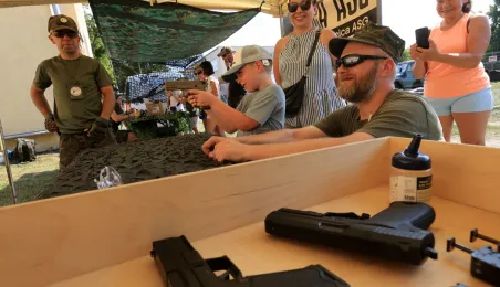 Rodzinny piknik militarny