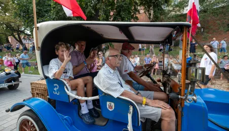 Parada i wystawa Citroena cz. 1, 17.08.2024 r.