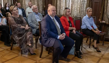 Publicznośc finału konkursu "Wzorcowy zielony ogrodek starówki 2024"