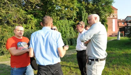 Przekazanie terenu do badań archeologom z UMK