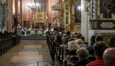 Nabożeństwo z okazji poświęcenia bazyliki katedralnej pw. śś. Jana Chrzciciela i Jana Ewangelisty. 