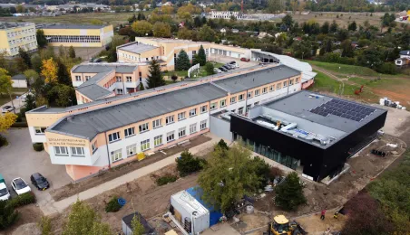 Basen rehabilitacyjny przy Zespole Szkół nr 19 na ukończeniu