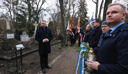 Pamiętamy o Honorowych Obywatelach Miasta: Wandzie Szuman i o. Władysławie Wołoszynie