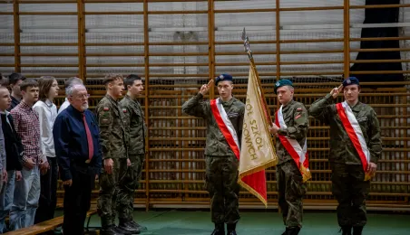 Otwarcie strzelnicy pneumatycznej w Zespole Szkół Samochodowych