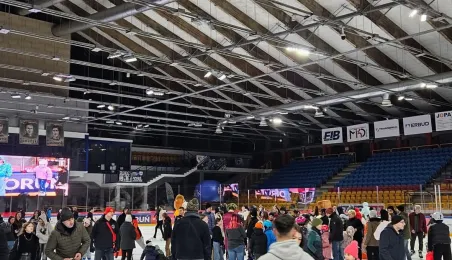 Ferie na lodowisku 2025