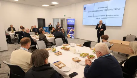 Toruńscy przewodnicy turystyczni świętują