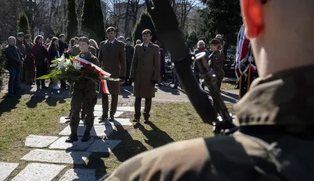 Urodzinowe kwiaty dla gen. Zawackiej, 19.03.2025 r.
