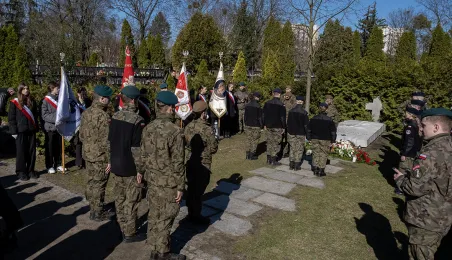 Urodzinowe kwiaty dla gen. Zawackiej, 19.03.2025 r.
