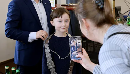 Uczniowie SP 12 w Urzędzie Miasta Torunia, 12.03.2025 r.