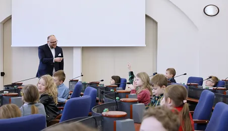 Uczniowie SP 12 w Urzędzie Miasta Torunia, 12.03.2025 r.