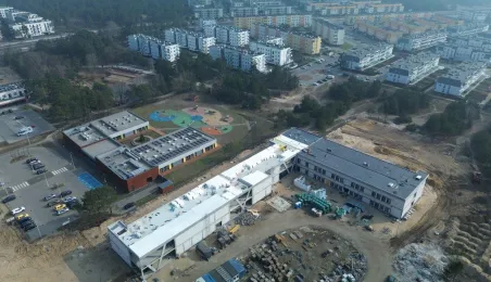 Budowa szkoły podstawowej przy ul. Grasera - stan prac na 12.03.2025 r.