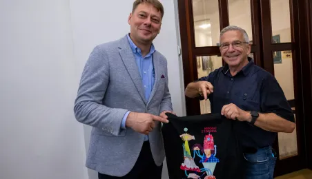 Wizyta uczestników obozu „Młodzież dla pokoju” w Urzędzie Miasta Torunia