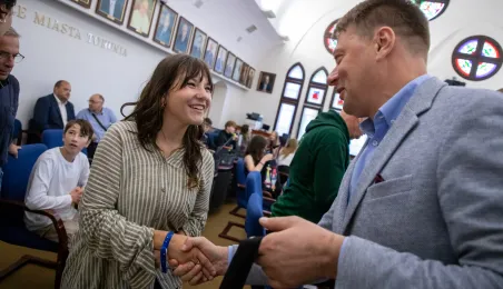 Wizyta uczestników obozu „Młodzież dla pokoju” w Urzędzie Miasta Torunia