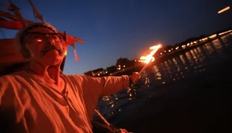 9. Festiwal Wisły - nocna parada łodzi i statków, widowisko światło-dźwięk