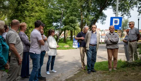 Odsłonięcie tablicy na Kępie Bazarowej