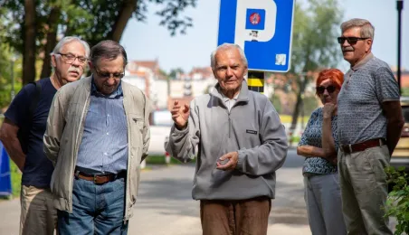 Odsłonięcie tablicy na Kępie Bazarowej